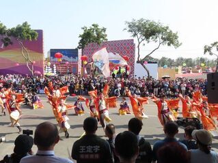 写真:2024台湾ランタンフェスティバル パレード「四季舞」激励、演舞鑑賞(会場内)