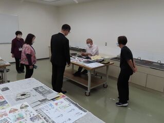 写真：津市中央公民館文化作品展絵手紙