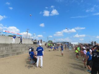 写真:第27回ビーチバレーin御殿場2024 挨拶、始球式