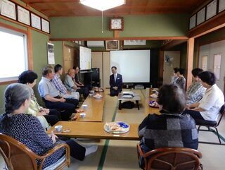 写真：地区敬老会