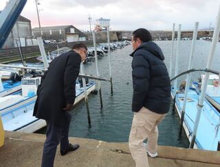 写真:伊曽島漁業協同組合視察(伊曽島漁港)