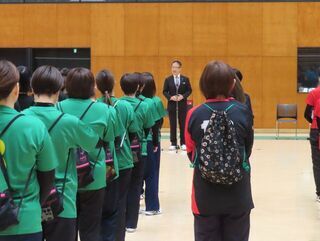 写真:第8回愛SUNカップ「鈴亀っ津交流大会」 挨拶