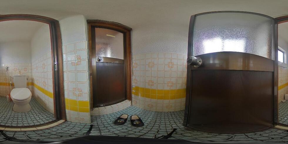 360°カメラ　トイレ