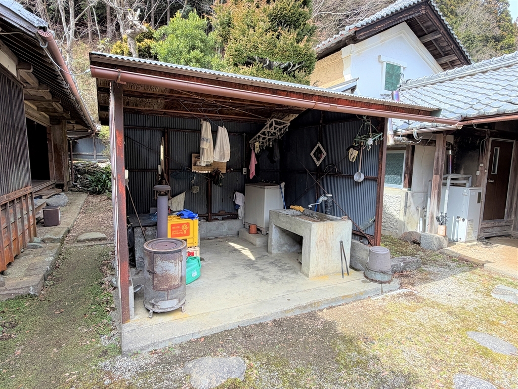 外洗い場・井戸