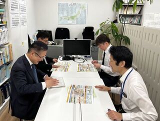 国土交通省訪問 道路局 小山健一企画課評価室長、青木崇光企画課評価室企画専門官
