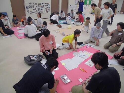 写真：第9回会議　対話の様子1