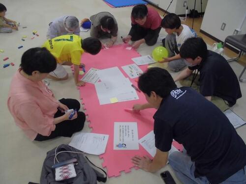 写真：第9回会議　対話の様子3
