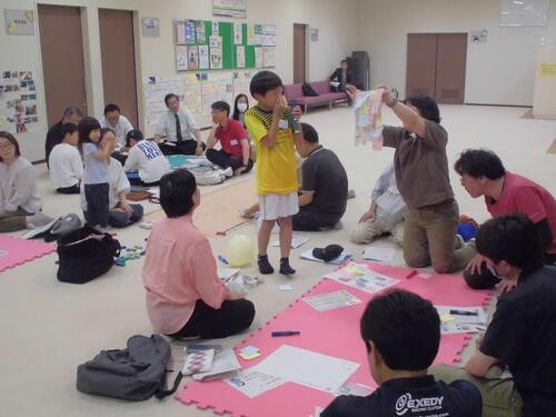 写真：第9回会議　発表の様子1