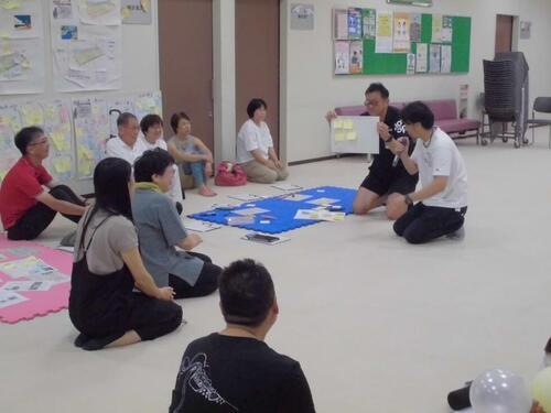 写真:第10回会議 発表の様子3