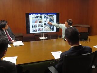 写真：能登半島地震及び豪雨に伴う中長期派遣職員による業務報告会