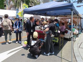 写真:第37回津市物産まつり・第63回高虎楽座・第42回津市民緑と花の市