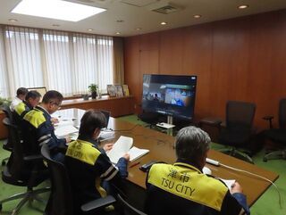 写真:津市美杉町地内林野火災緊急対策会議