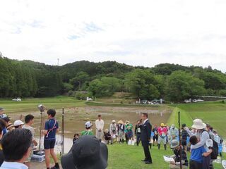 写真:榊原温泉田んぼアート2026田植えイベント