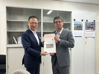 写真:三重県国土調査推進協議会要望活動