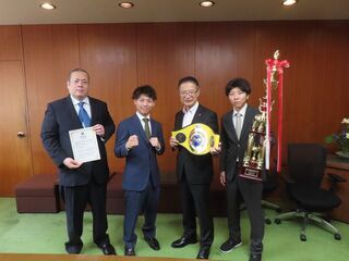 写真:WBKF日本スーパーバンタム級王座決定戦勝利報告