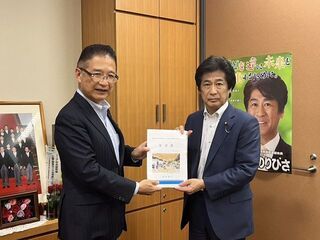写真：津市事業要望活動（議員会館、国土交通省）