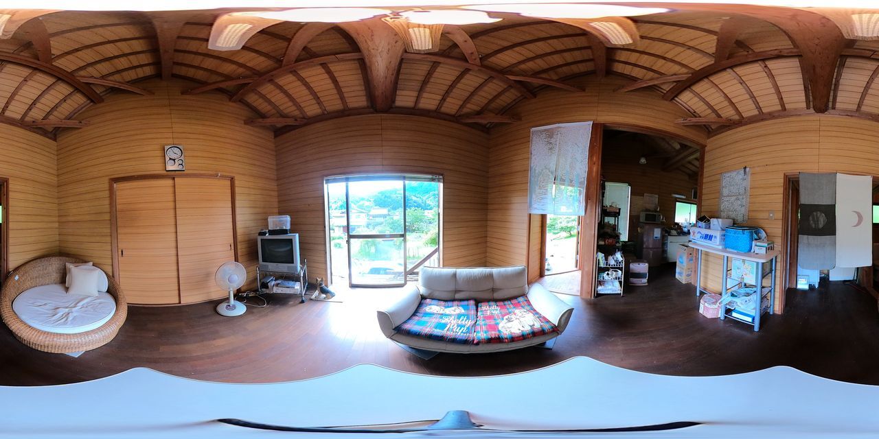 居間