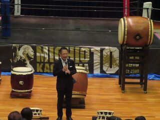 写真:第19回チャリティーイベント だんでらいおんプロレスラーとあそぼう 挨拶(三重県総合文化センター)