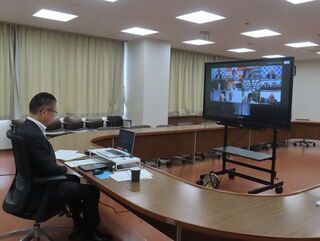 写真:第213回社会保障審議会医療保険部会(オンライン出席)