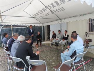 写真：津市の農を考える会 現場訪問（藤井梨園）2