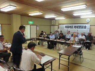 写真：第411回地域懇談会<桃園地区>（桃園情報センター）