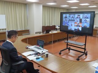 写真:第217回社会保障審議会医療保険部会(オンライン出席)