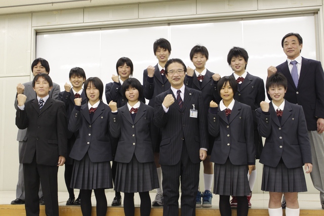 津商業高等学校 陸上部女子・バレーボール部女子全国大会出場挨拶