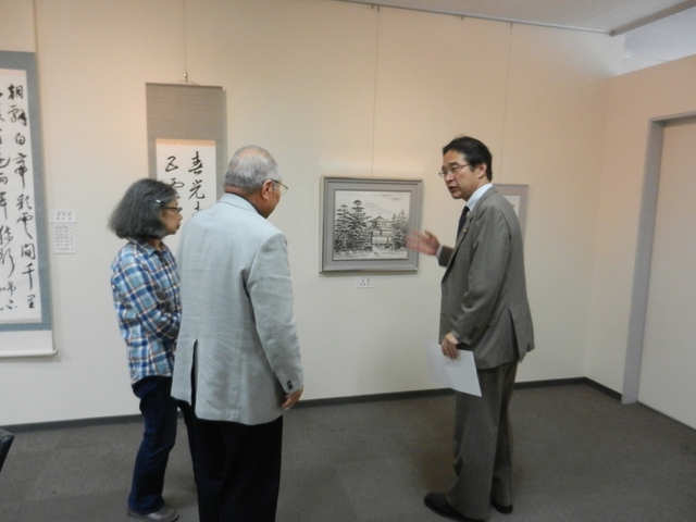 三重県警察OB書画展 鑑賞