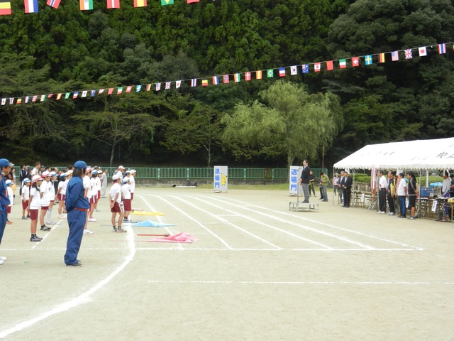 八ツ山小学校、地区民合同運動会 挨拶