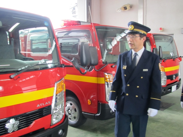 津市消防団小型動力消防ポンプ付積載車引き渡し式