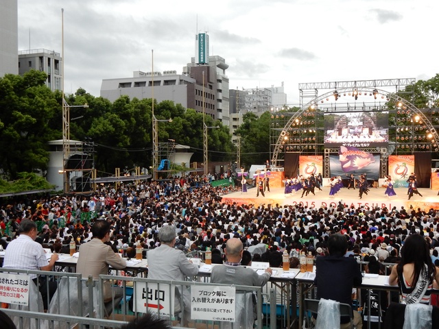 にっぽんど真ん中祭り