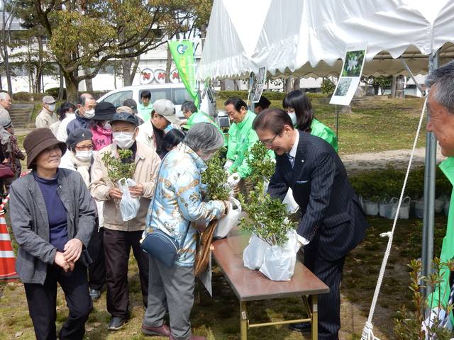 グリーンキャンペーン及び緑の募金キャンペーン 