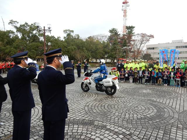  交通安全・防犯・防火合同出発式