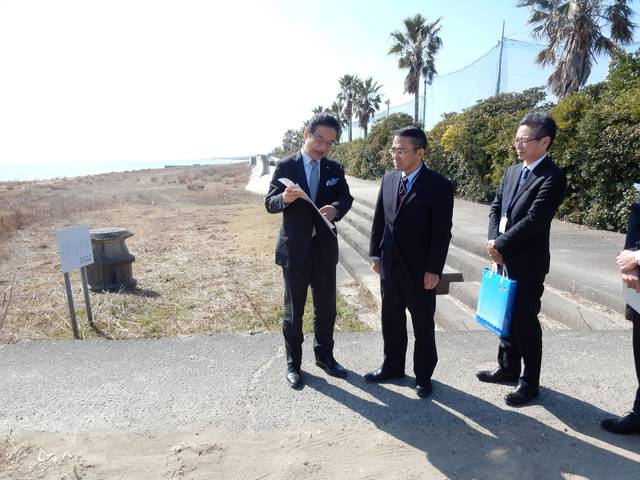 元野一生副局長　海岸堤防視察対応