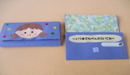 ティッシュケース表面