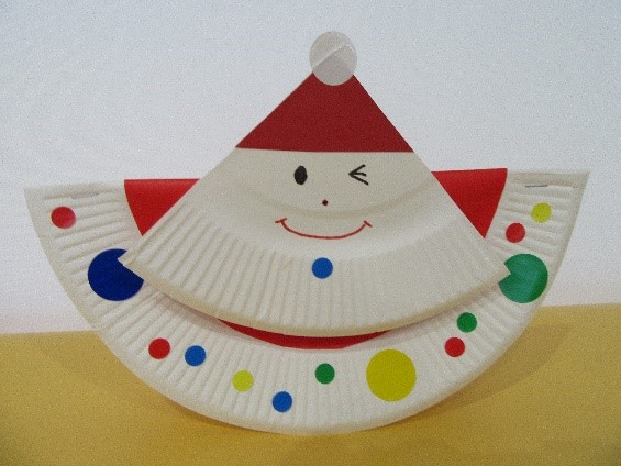 紙皿ゆらゆらサンタ