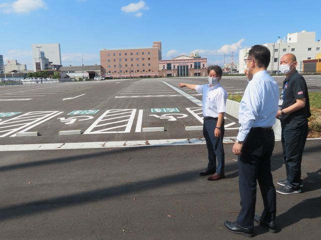 津球場公園内野球場2