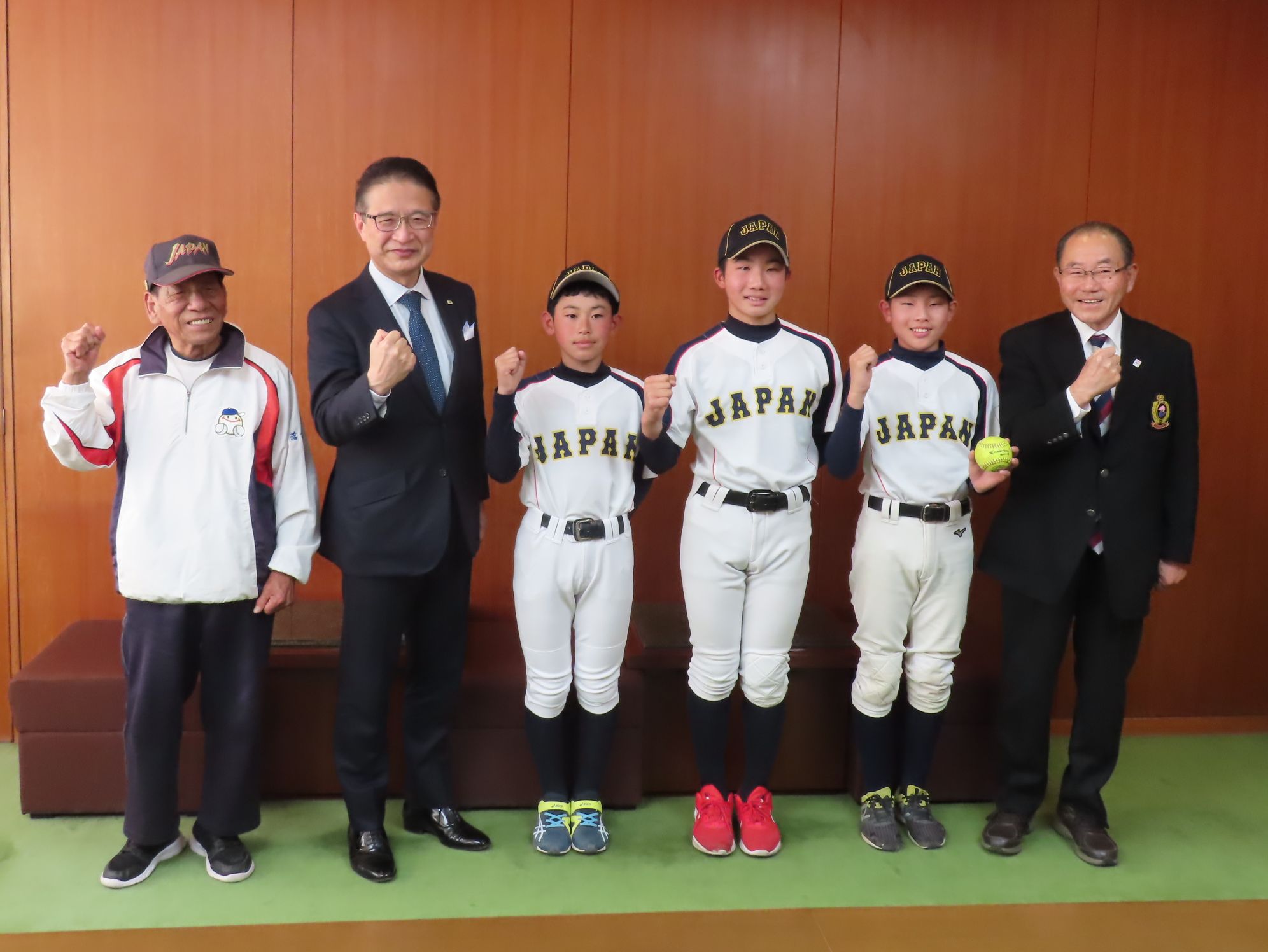 国際親善小学生ソフトボール大会出場報告