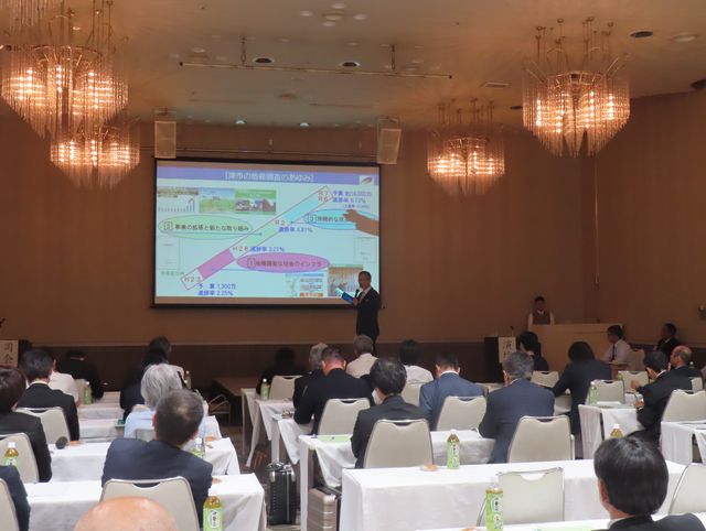 講演